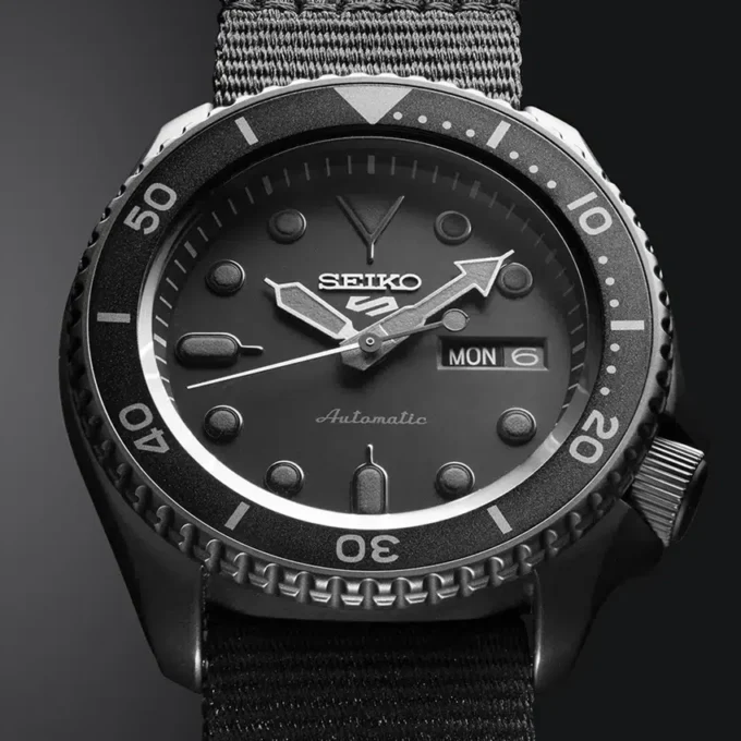 SRPD79 Seria 5 Sports SKX SRPD79 Seria 5 Sports SKX